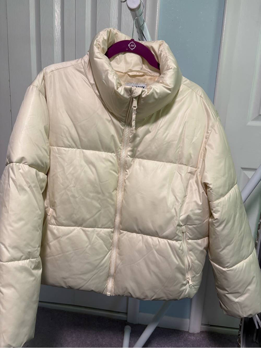 Old Navy Cream Puffer Jacket Size Large